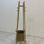 چوب لباسی چهارپایه