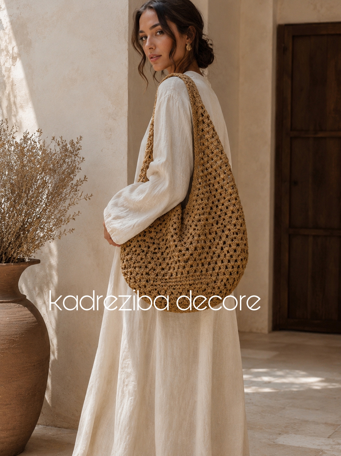 Picsart_26-06-11_13-15-15-434 کیف حصیری چهار پایه - Image 1